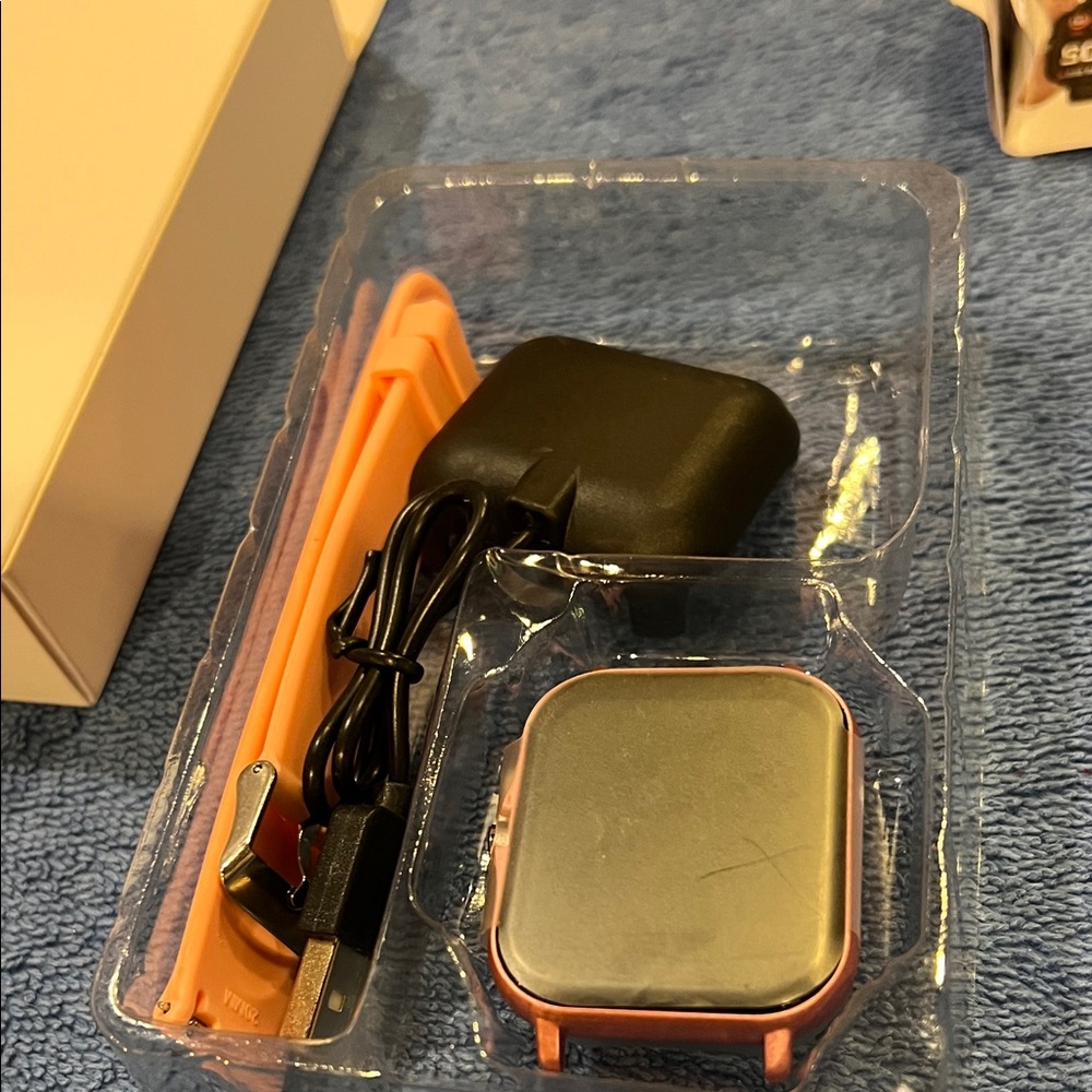 Smart Watch with Pink Strap - Picture 2 of 3